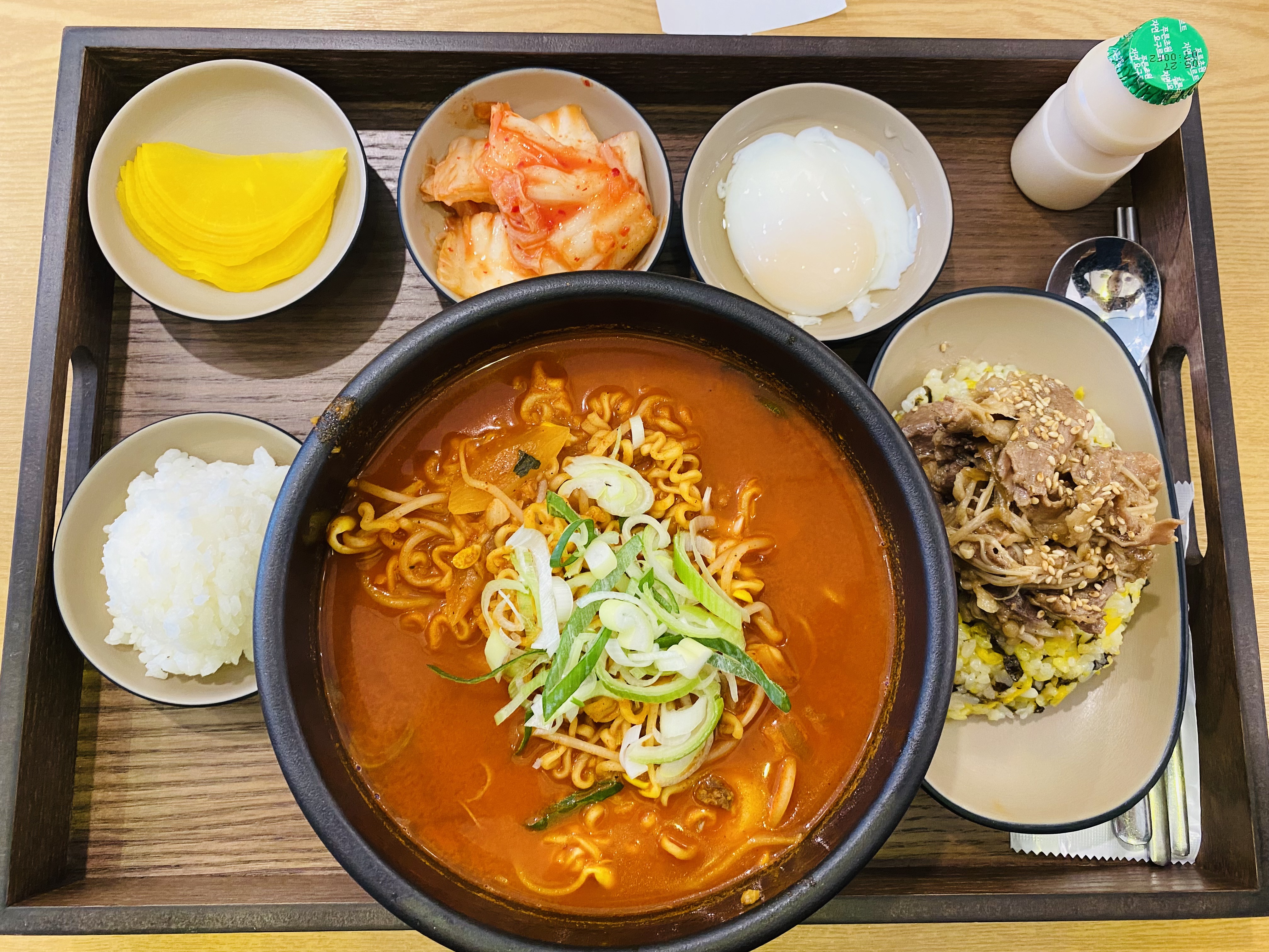 3호선 신사역 직장인 점심, 가성비맛집 찌개라면 한상차림 국신찌개라면 신사점 방문 후기