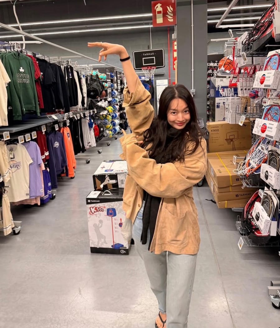 신민아 신혼여행 루이비통백, 486만원대 나노 LV 바이커가 호불호 갈린 이유는? 스타일리스트가 분석한 3가지 포인트 신민아 신혼여행 루이비통백, 486만원대 나노 LV 바이커가 호불호 갈린 이유는? 스타일리스트가 분석한 3가지 포인트